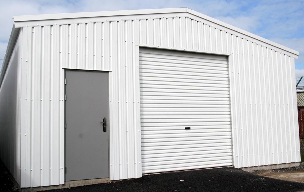 Commercial Units that give a good impression of your business when your clients come calling.

We can create stunning steel commercial units – workshops, call-in centres, whatever your business might require.
